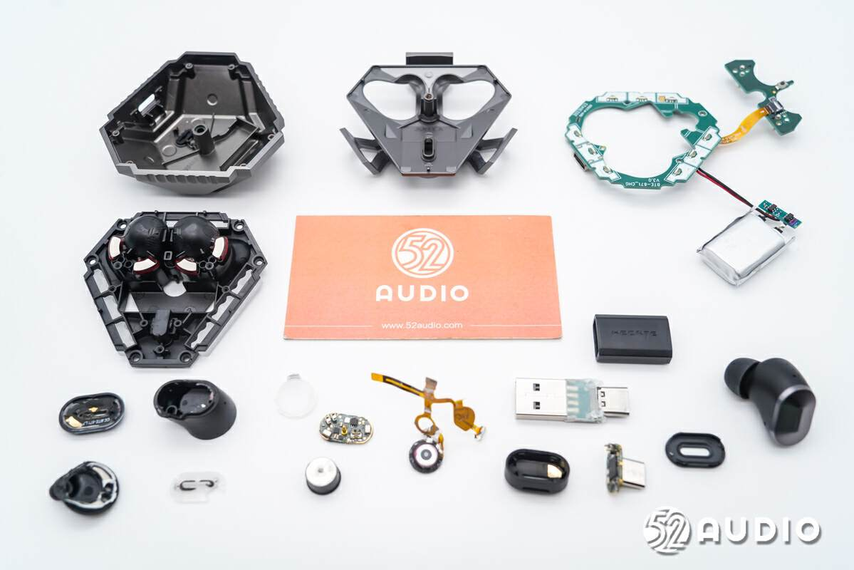 Disassembled Edifier Hecate GX05 earbuds